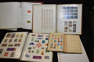 Essential Stamp Collector Books & Guides | Old Stamp Collecting Guide: Discover, Value & Preserve Vintage Stamps