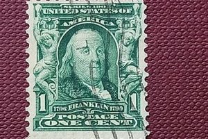 Classic Green Benjamin Franklin 1 Cent Stamp Guide | Old Stamp Collecting Guide: Discover, Value & Preserve Vintage Stamps